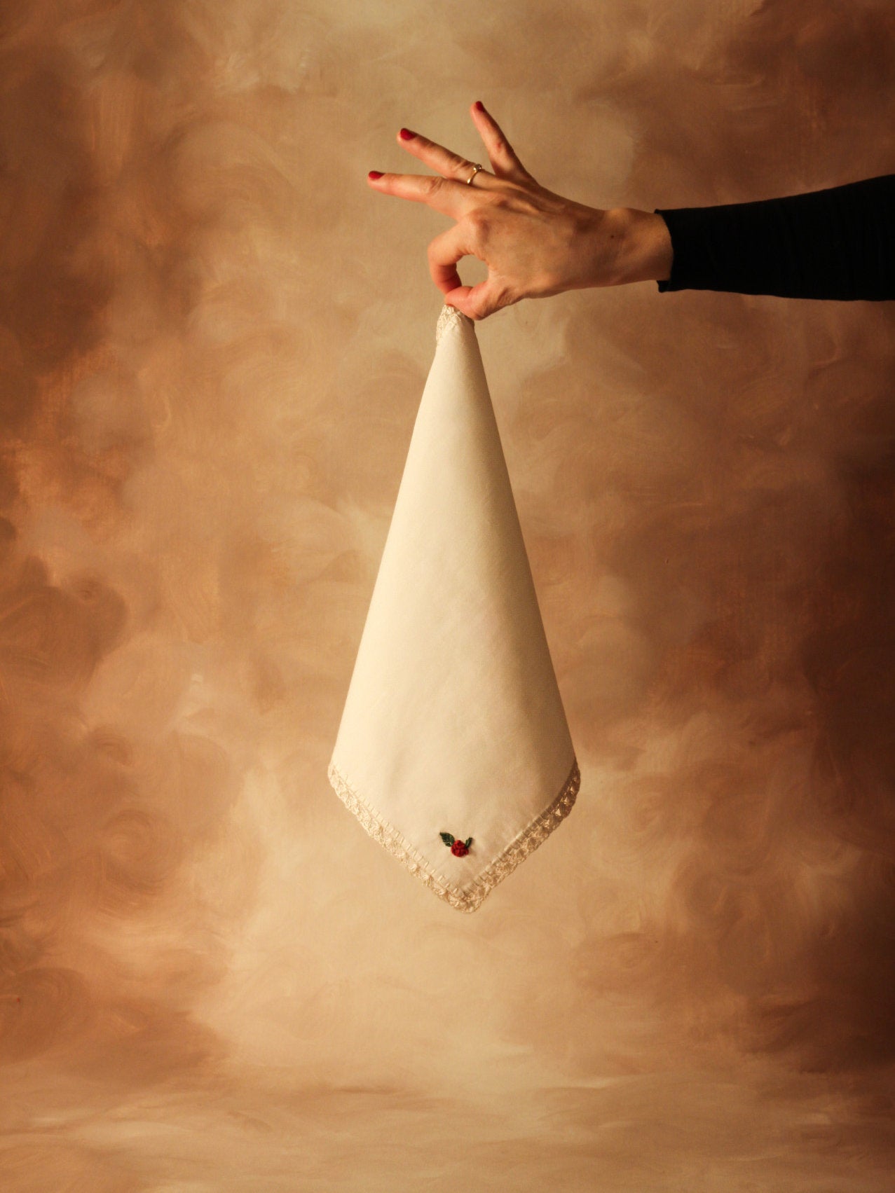 Pañuelo de bolsillo beige con rosa